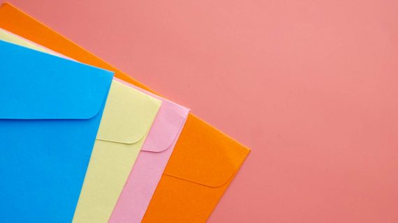 Modernisez vos enveloppes personnalisées : quelques idées pour vous !